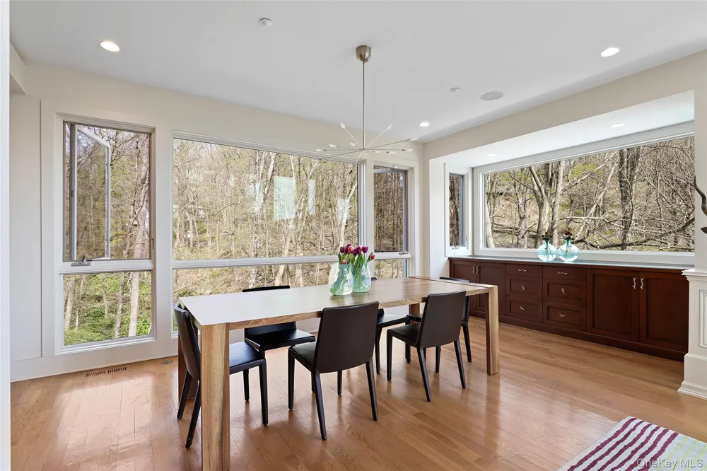 17 Fox Run Road Pound Ridge, NY 10576