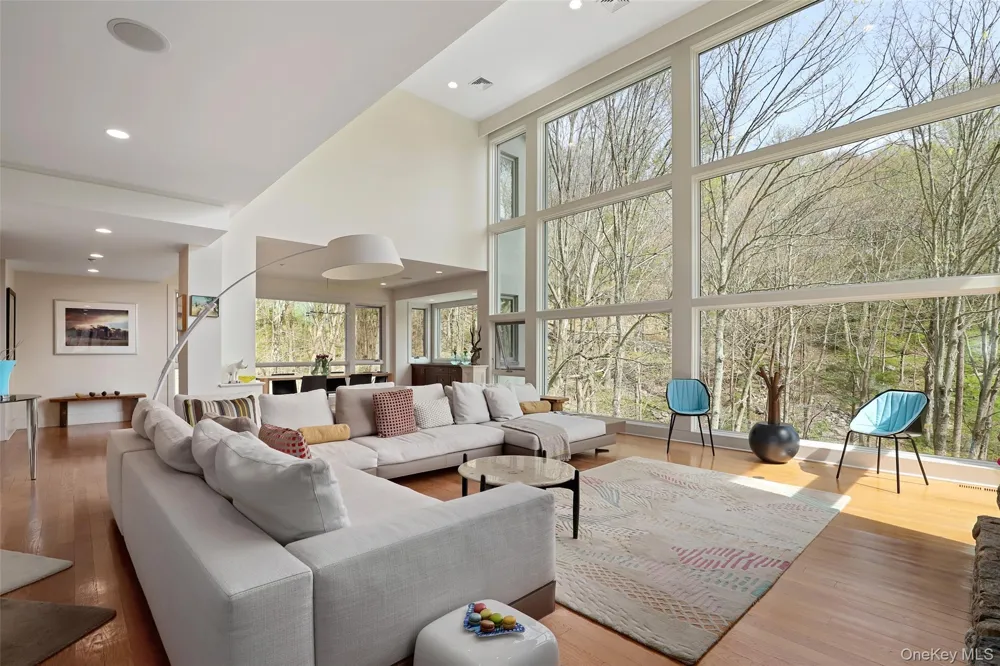 17 Fox Run Road Pound Ridge, NY 10576