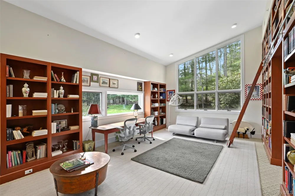 17 Fox Run Road Pound Ridge, NY 10576