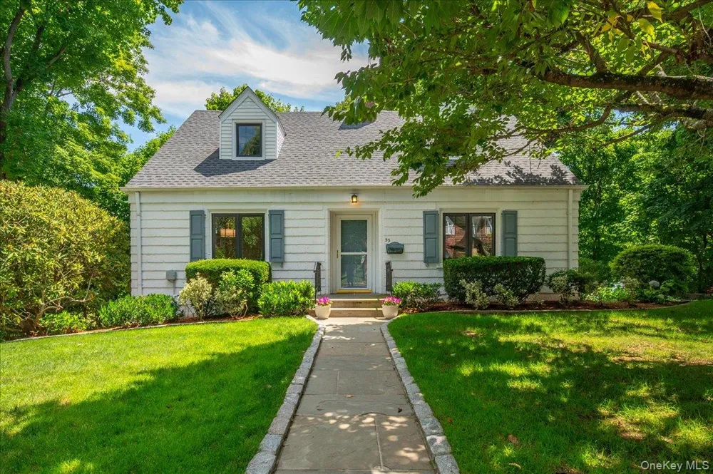 55 Argyle Road Scarsdale, NY 10583