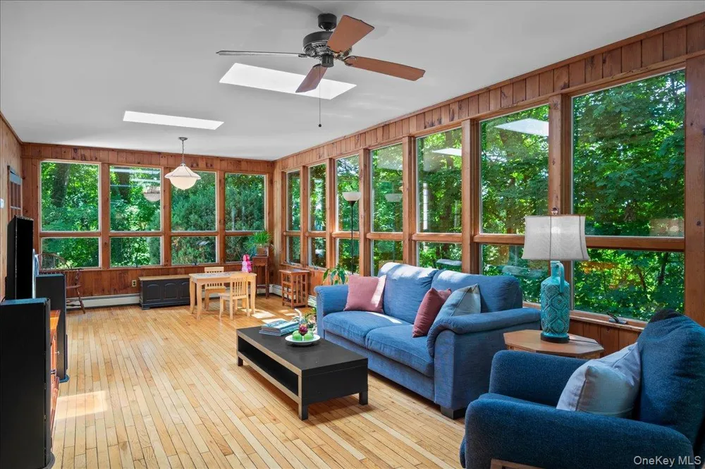 55 Argyle Road Scarsdale, NY 10583