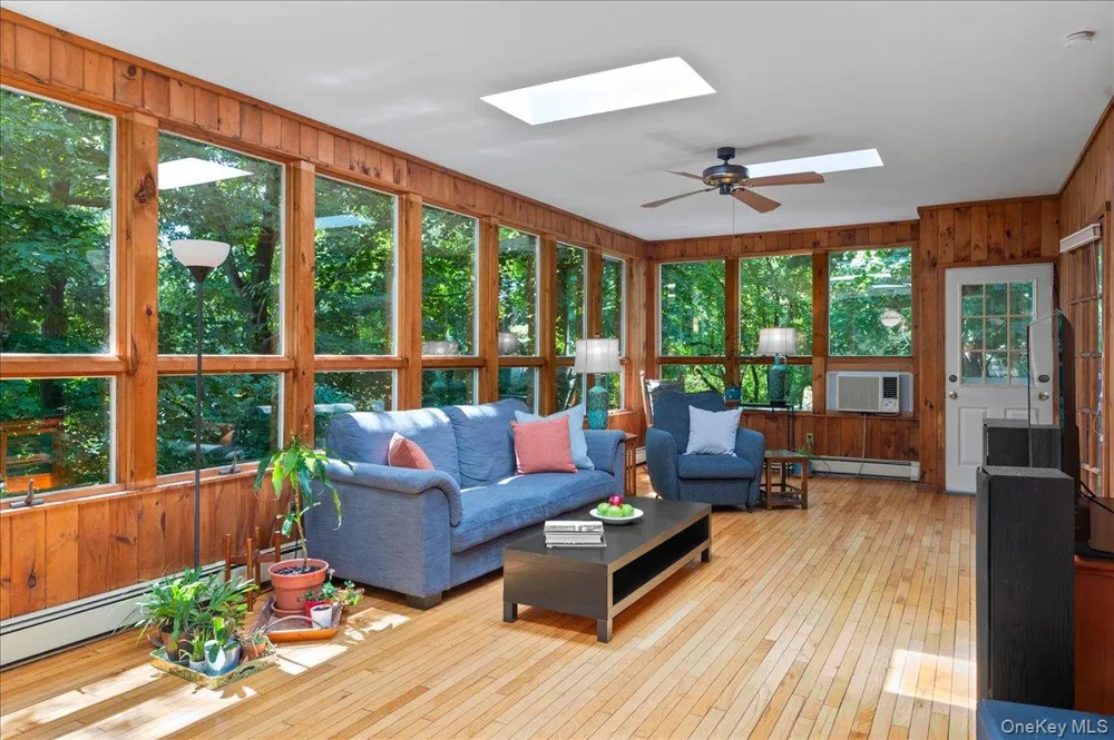 55 Argyle Road Scarsdale, NY 10583