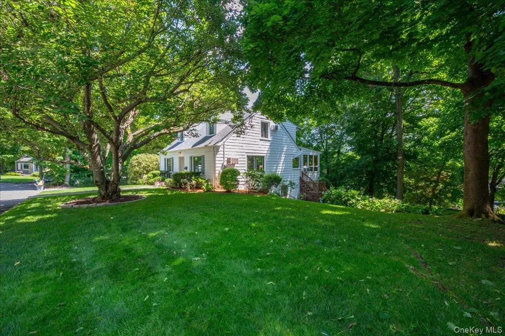 55 Argyle Road Scarsdale, NY 10583