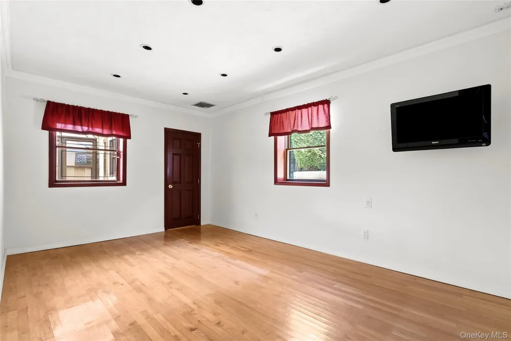 21420 26th Avenue Bayside, NY 11360