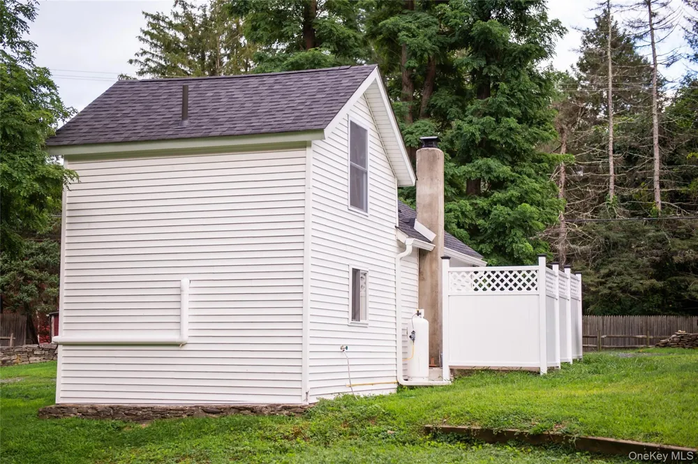 449 Quaker Lane #COTTAGE Hyde Park, NY 12538