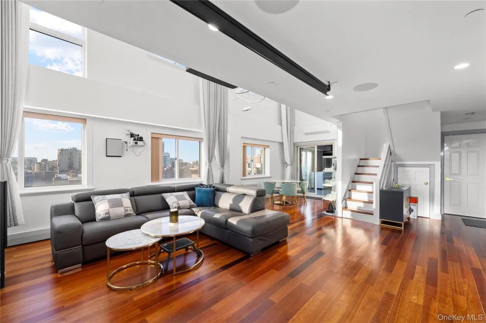 43-18 Main Street #12A Flushing, NY 11355