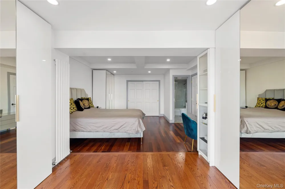 43-18 Main Street #12A Flushing, NY 11355