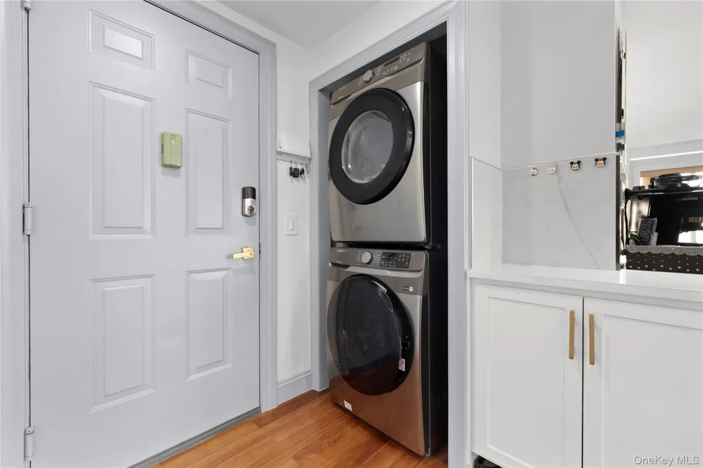 43-18 Main Street #12A Flushing, NY 11355