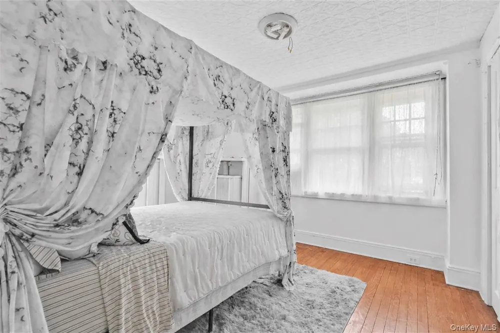 88-49 185th Street Hollis, NY 11423