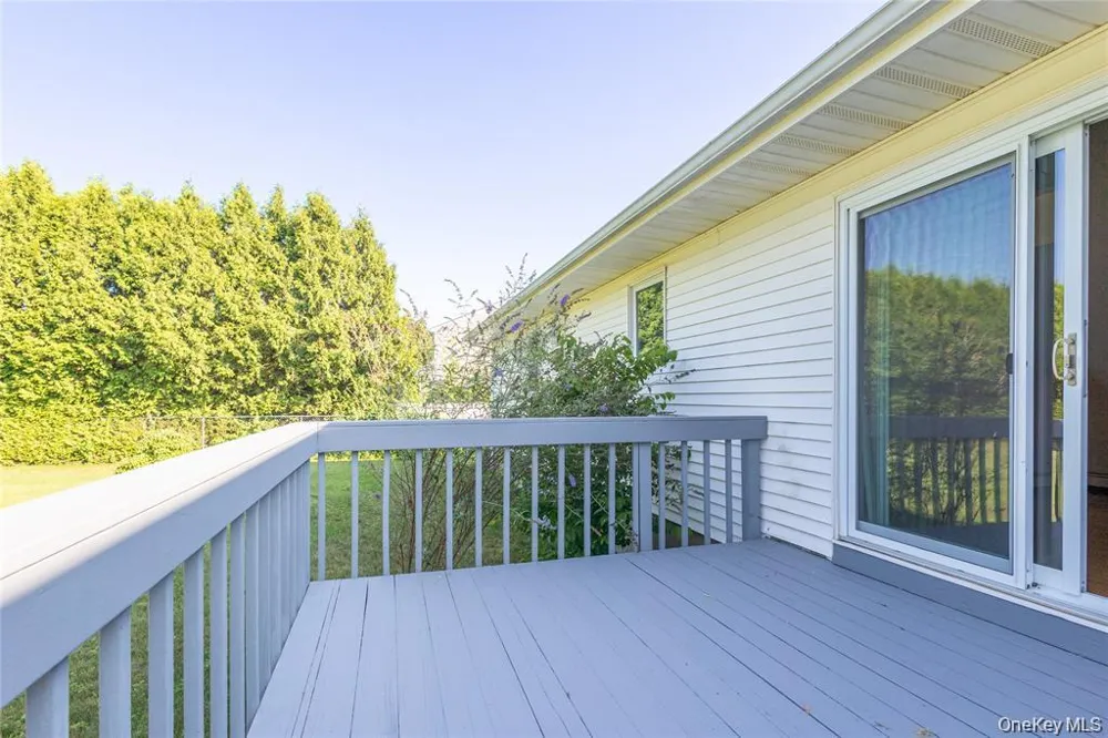 124 Donna Drive Baiting Hollow, NY 11933