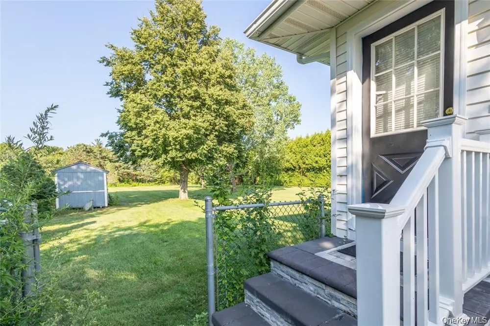 124 Donna Drive Baiting Hollow, NY 11933