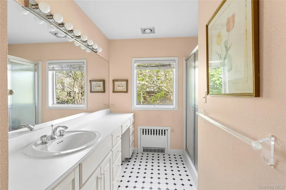405 Dune Road Westhampton Beach, NY 11978