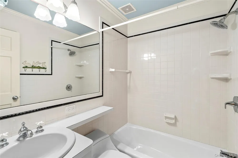 405 Dune Road Westhampton Beach, NY 11978