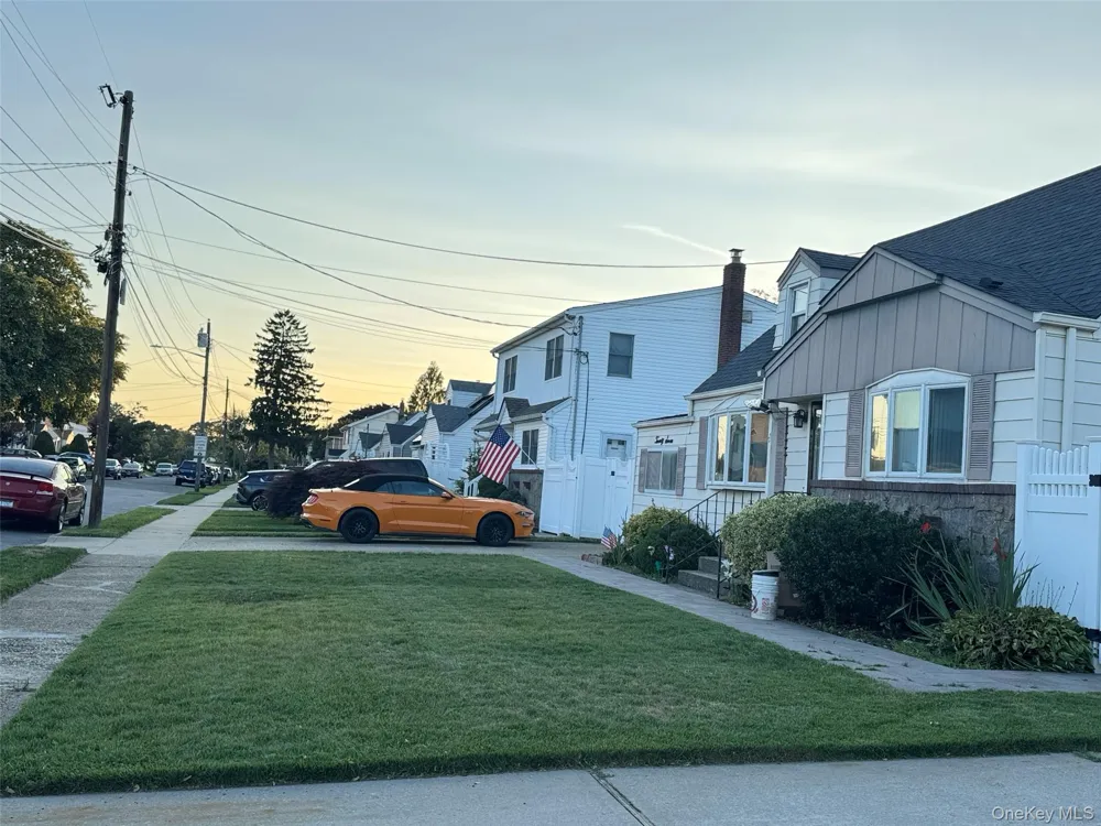 27 Edward Street Bethpage, NY 11714