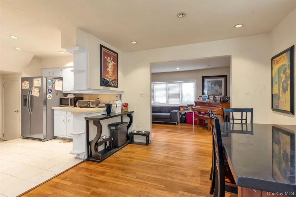 1992 Merrick Avenue Merrick, NY 11566