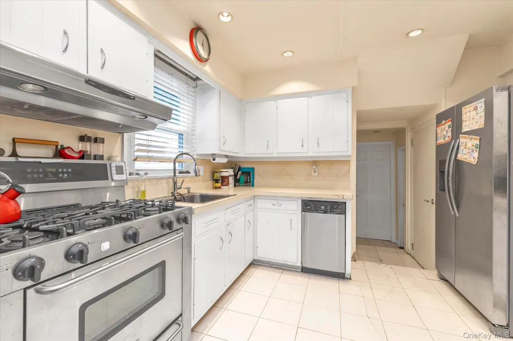 1992 Merrick Avenue Merrick, NY 11566
