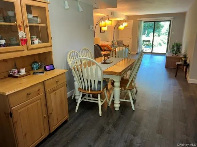 66 Pinebrook Place #66 Bay Shore, NY 11706