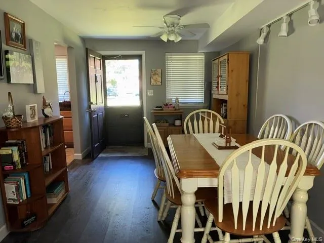66 Pinebrook Place #66 Bay Shore, NY 11706