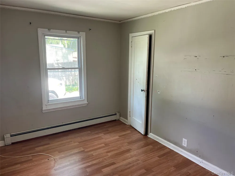 32 7th Avenue S Huntington Station, NY 11746