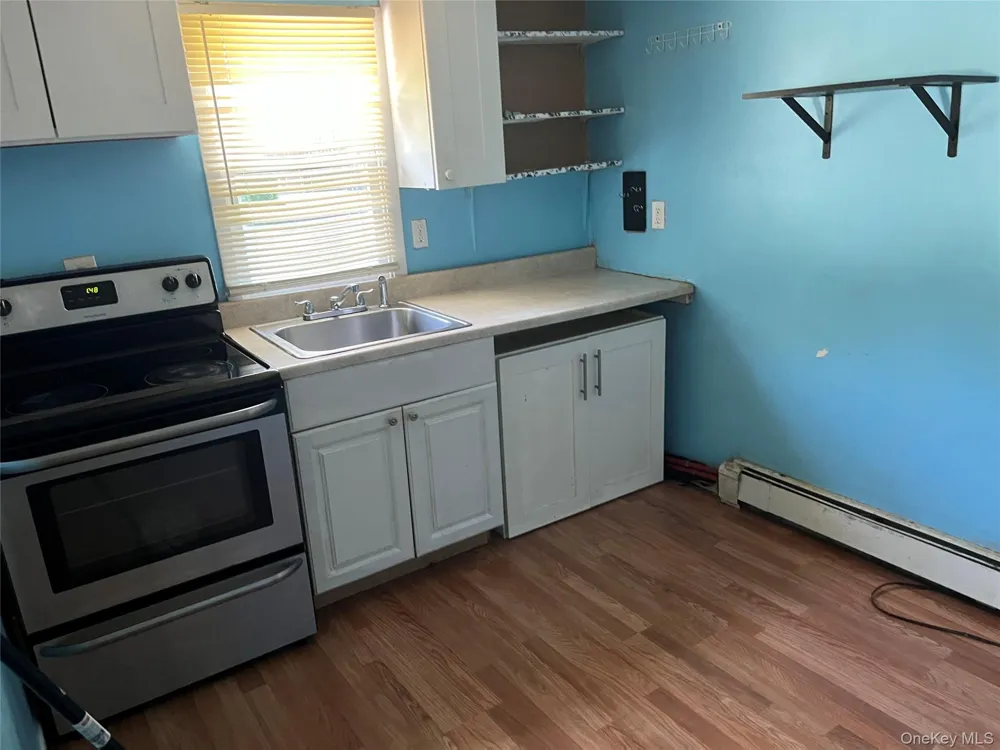 32 7th Avenue S Huntington Station, NY 11746