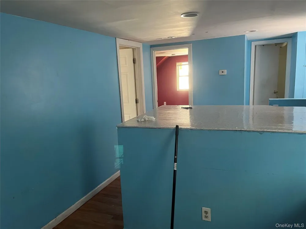 32 7th Avenue S Huntington Station, NY 11746