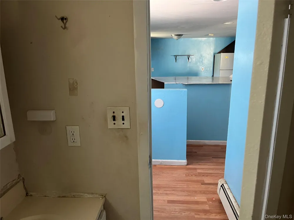 32 7th Avenue S Huntington Station, NY 11746