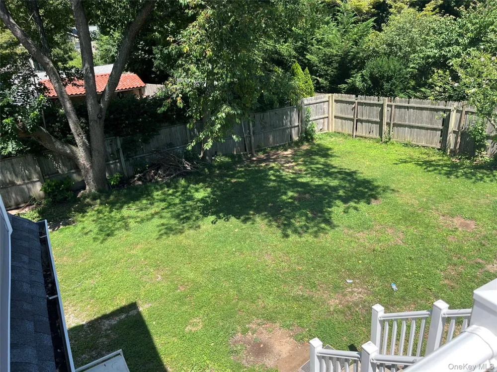 32 7th Avenue S Huntington Station, NY 11746