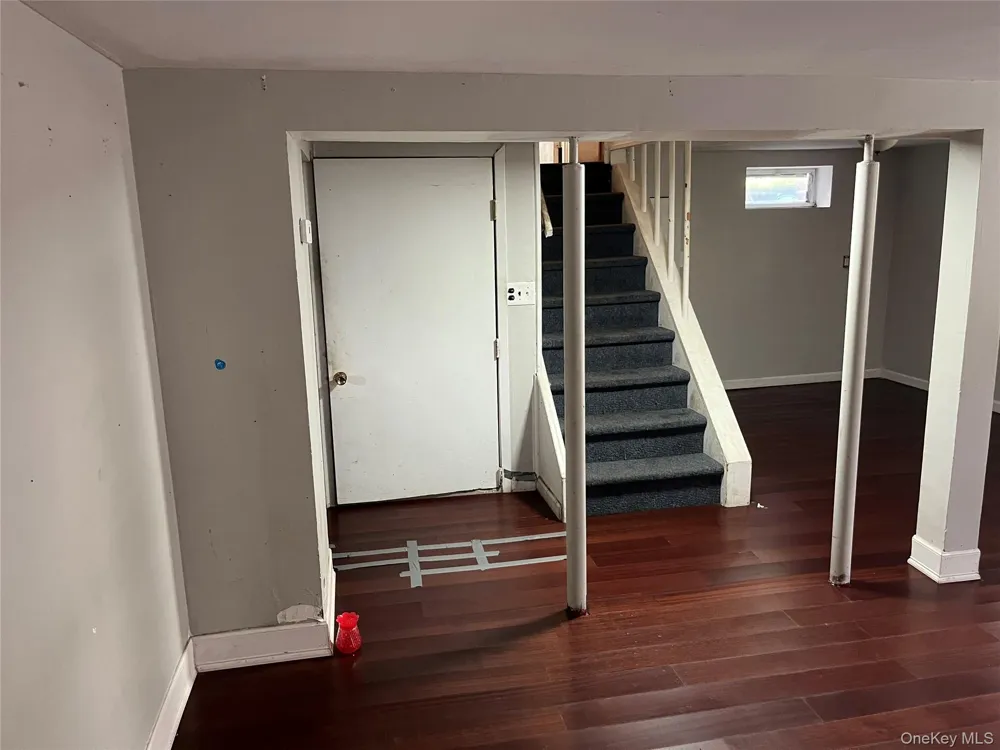 32 7th Avenue S Huntington Station, NY 11746