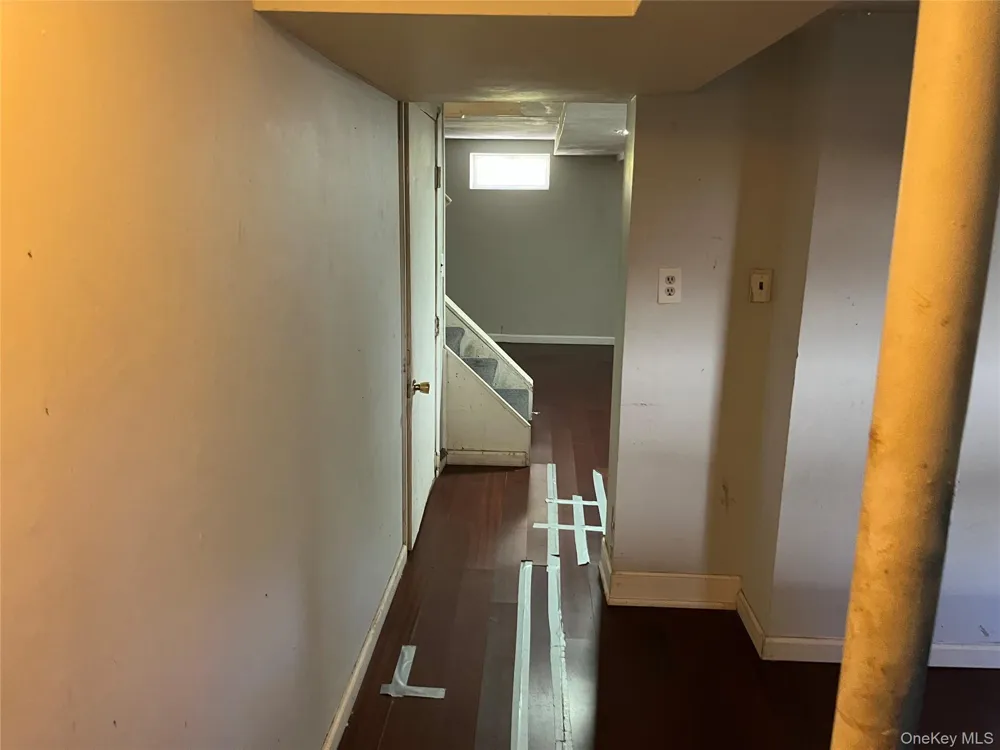 32 7th Avenue S Huntington Station, NY 11746