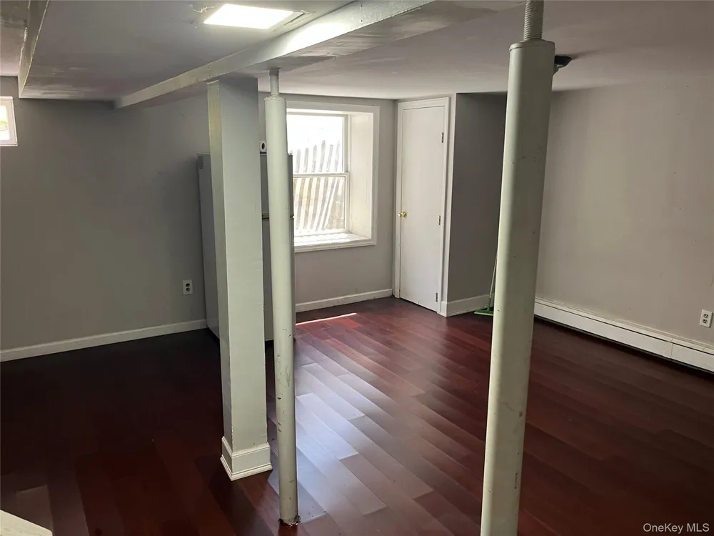 32 7th Avenue S Huntington Station, NY 11746