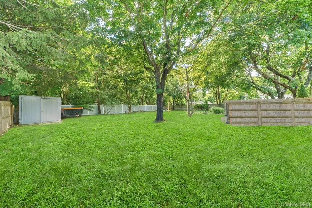 6 Hines Road Middle Island, NY 11953
