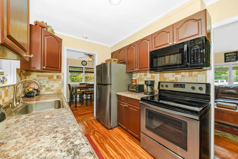 6 Hines Road Middle Island, NY 11953