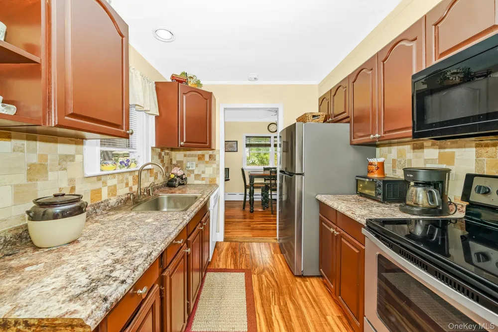6 Hines Road Middle Island, NY 11953