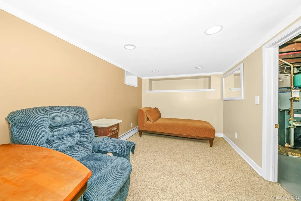 6 Hines Road Middle Island, NY 11953
