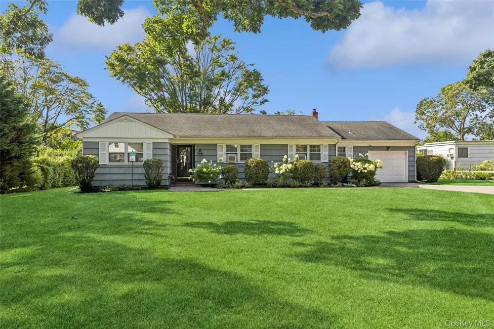 270 Opechee Avenue Southold, NY 11971