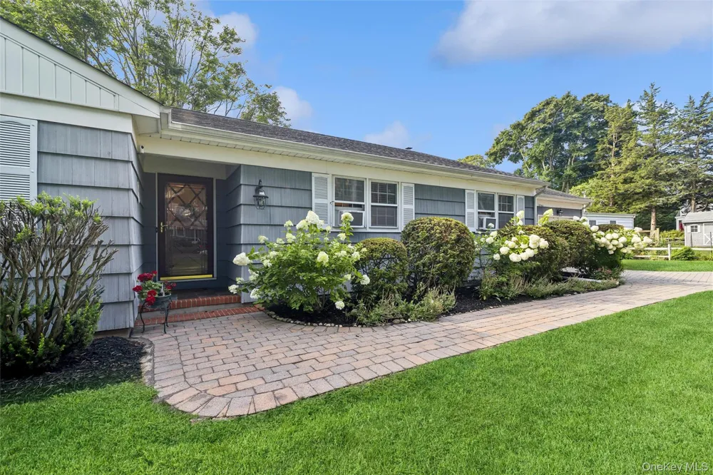 270 Opechee Avenue Southold, NY 11971