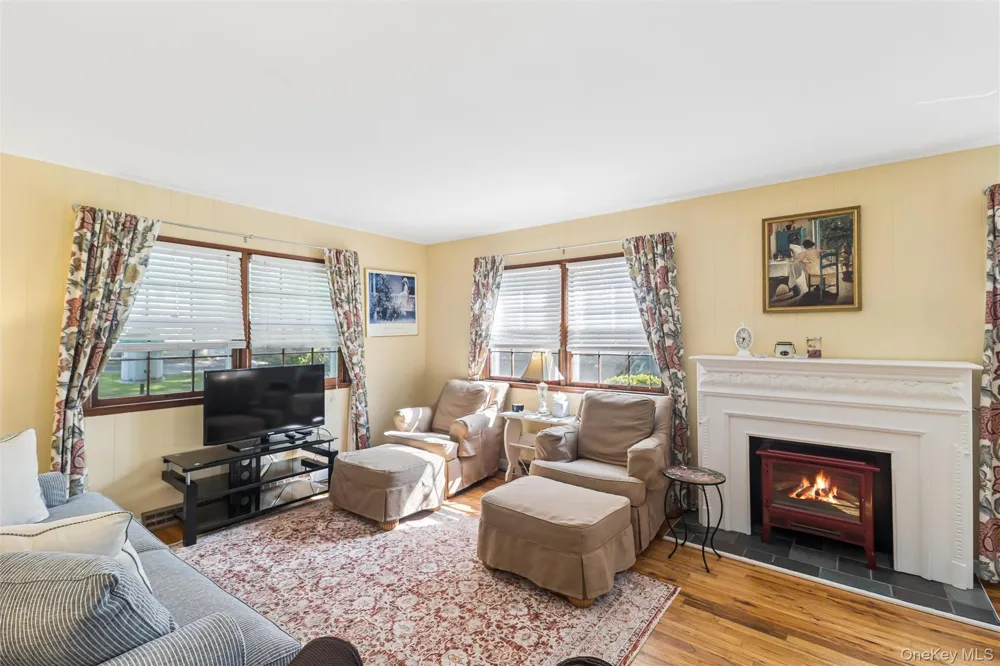 270 Opechee Avenue Southold, NY 11971