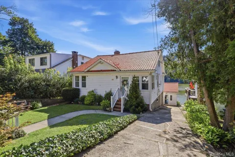 65 Lake Drive