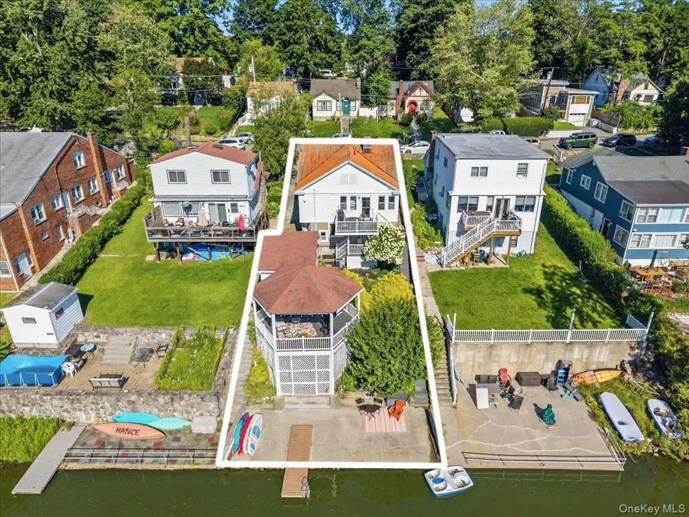 65 Lake Drive Lake Peekskill, NY 10537