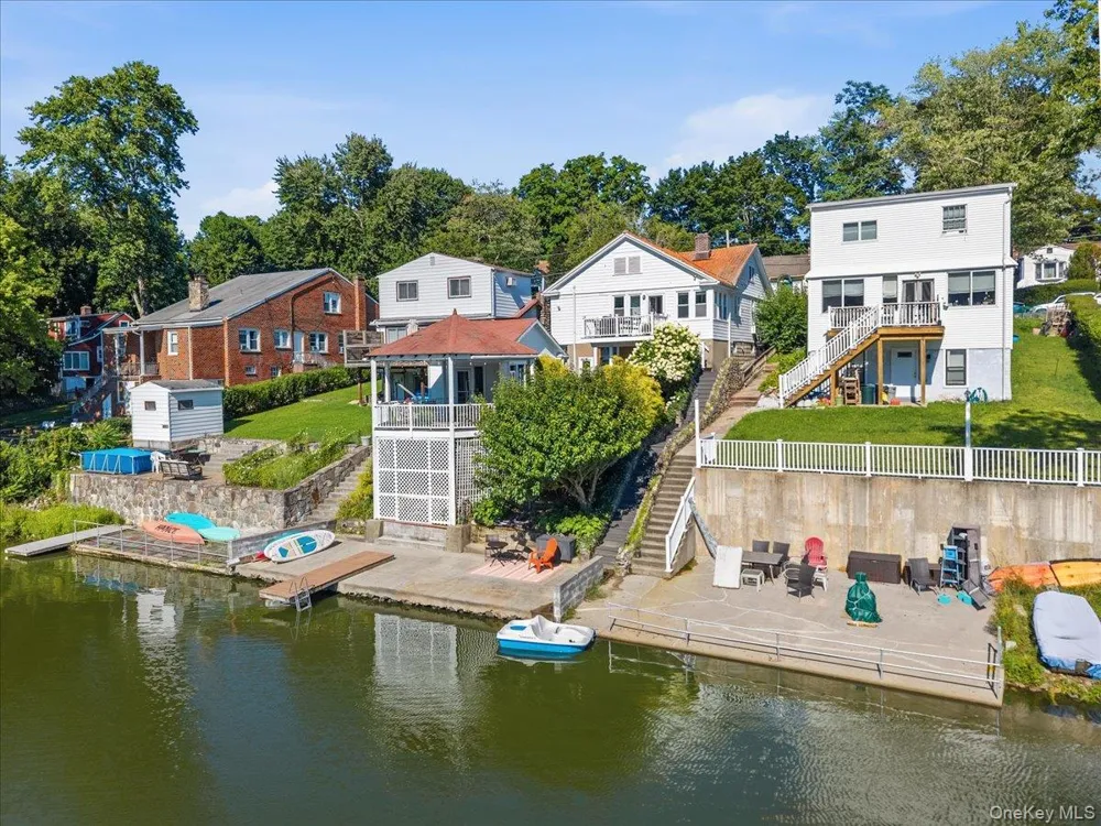65 Lake Drive Lake Peekskill, NY 10537