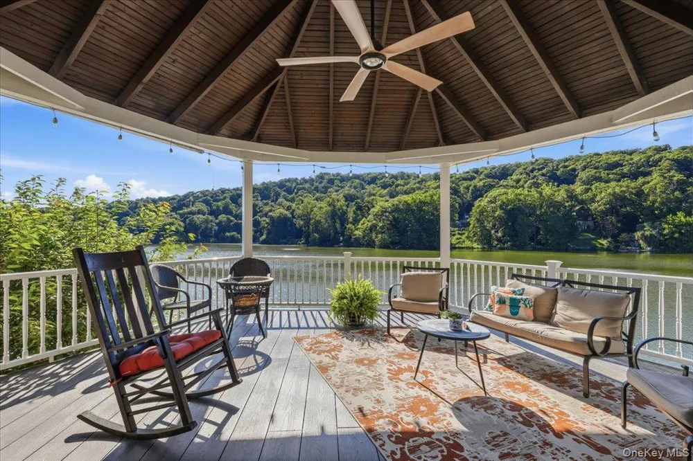 65 Lake Drive Lake Peekskill, NY 10537