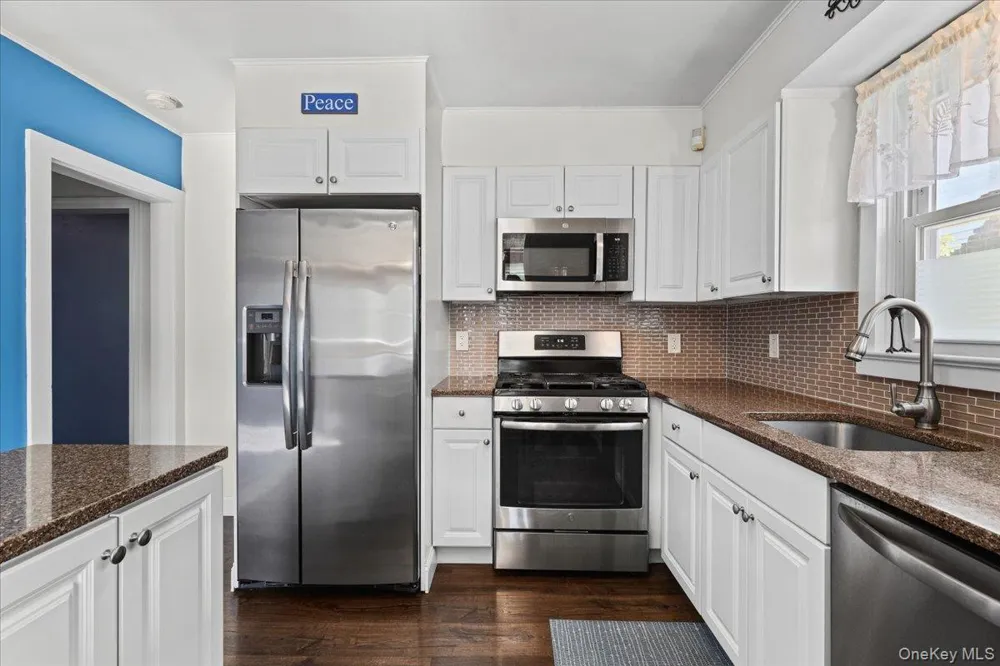 65 Lake Drive Lake Peekskill, NY 10537