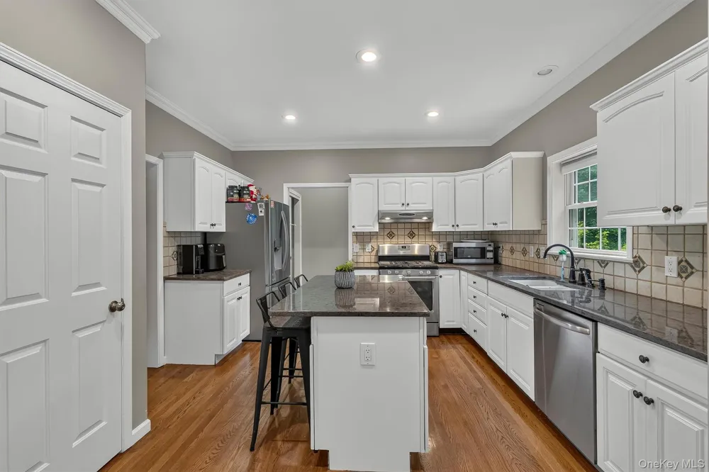 1 Stonefield Court Cortlandt Manor, NY 10567