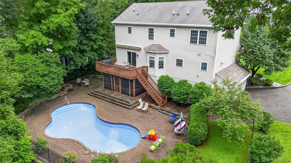 1 Stonefield Court Cortlandt Manor, NY 10567