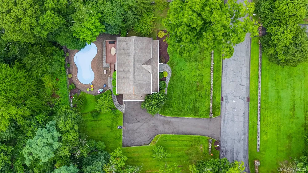 1 Stonefield Court Cortlandt Manor, NY 10567
