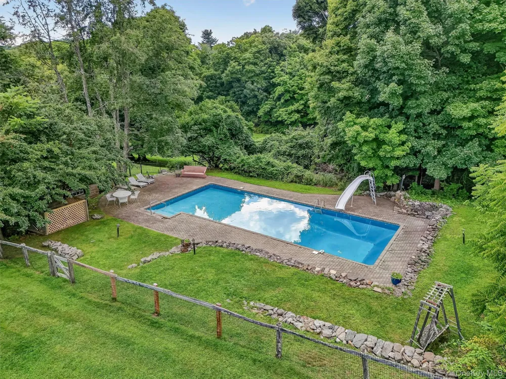 15 Inningwood Road Ossining, NY 10562