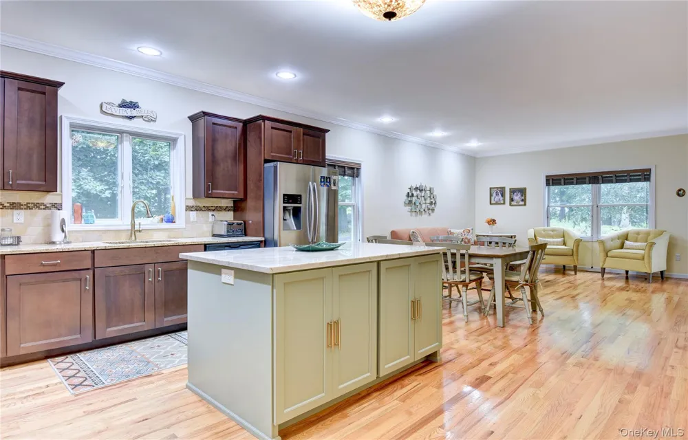 28 Hickory Lane Westtown, NY 10998