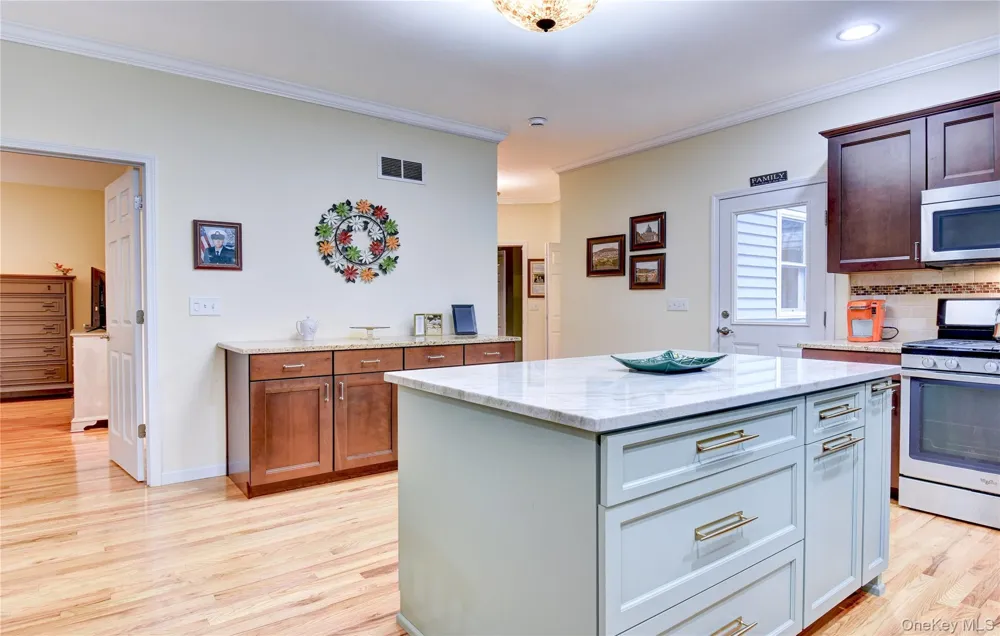 28 Hickory Lane Westtown, NY 10998