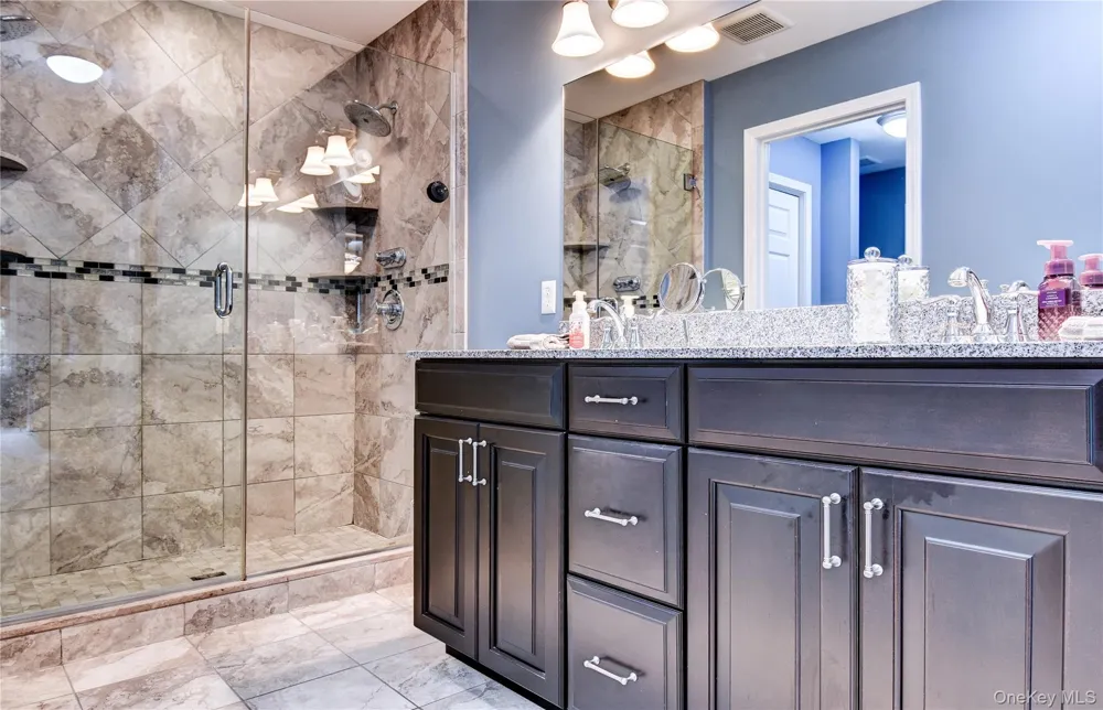 28 Hickory Lane Westtown, NY 10998