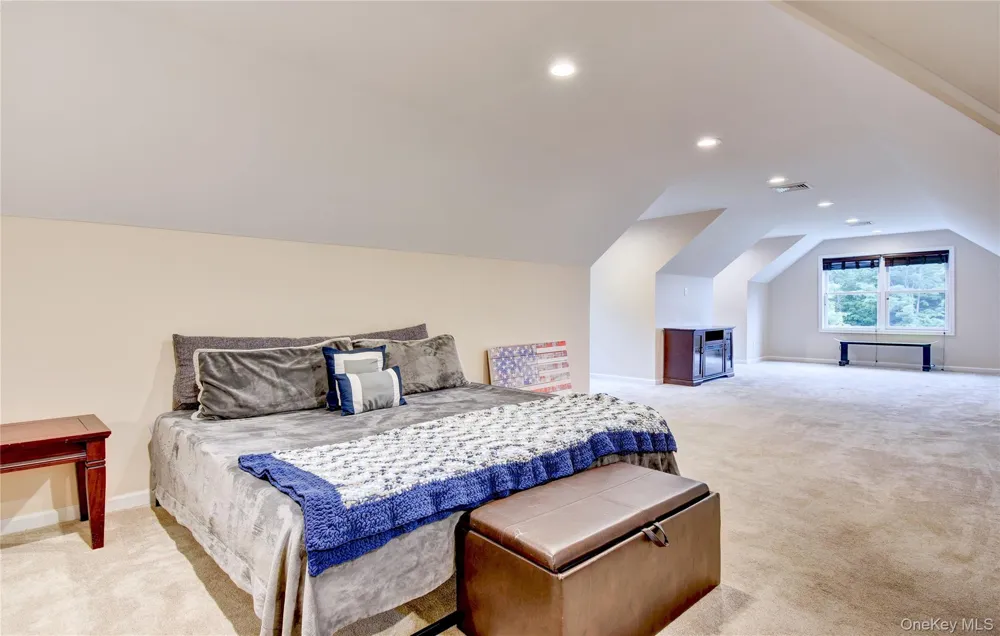 28 Hickory Lane Westtown, NY 10998